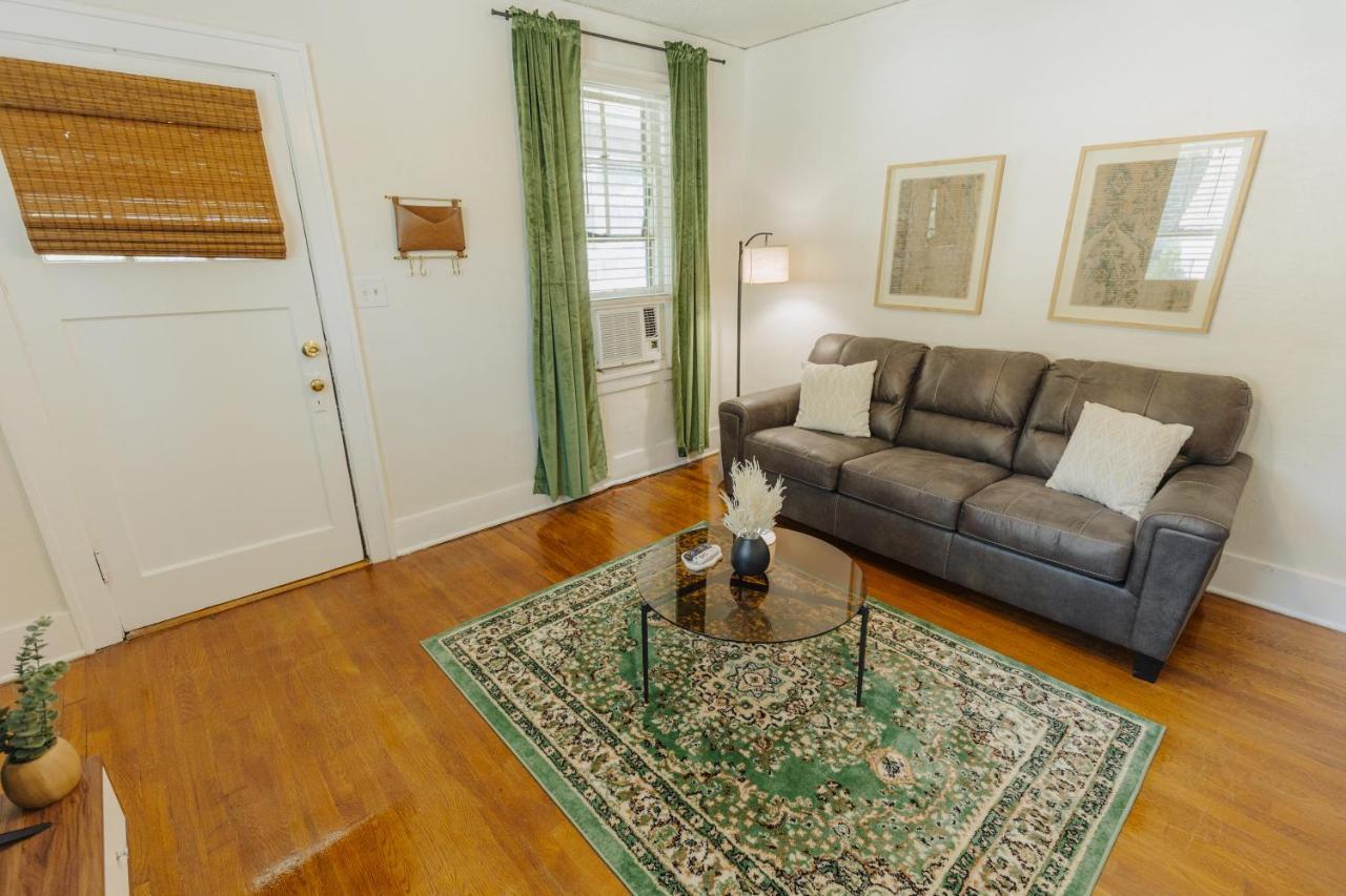 فيلا Historic Revival King Bed Midtown Memphis 70 Fast Wifi Free Parking Yes Pets المظهر الخارجي الصورة