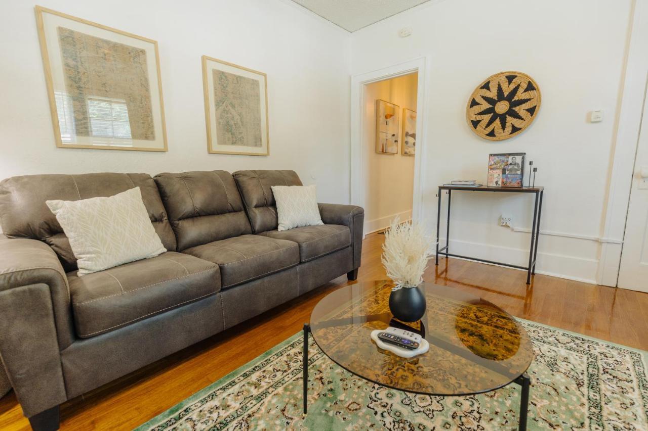 فيلا Historic Revival King Bed Midtown Memphis 70 Fast Wifi Free Parking Yes Pets المظهر الخارجي الصورة