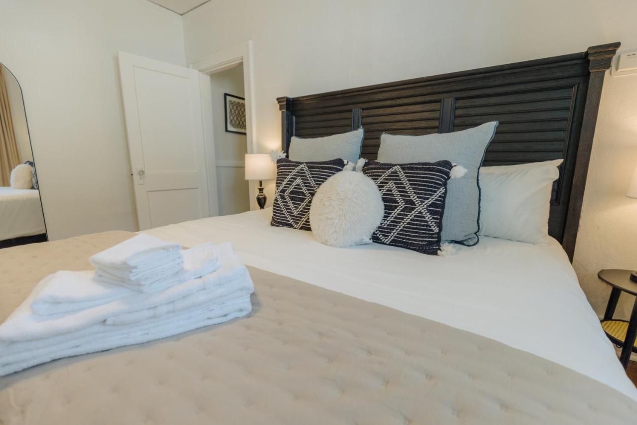 فيلا Historic Revival King Bed Midtown Memphis 70 Fast Wifi Free Parking Yes Pets المظهر الخارجي الصورة