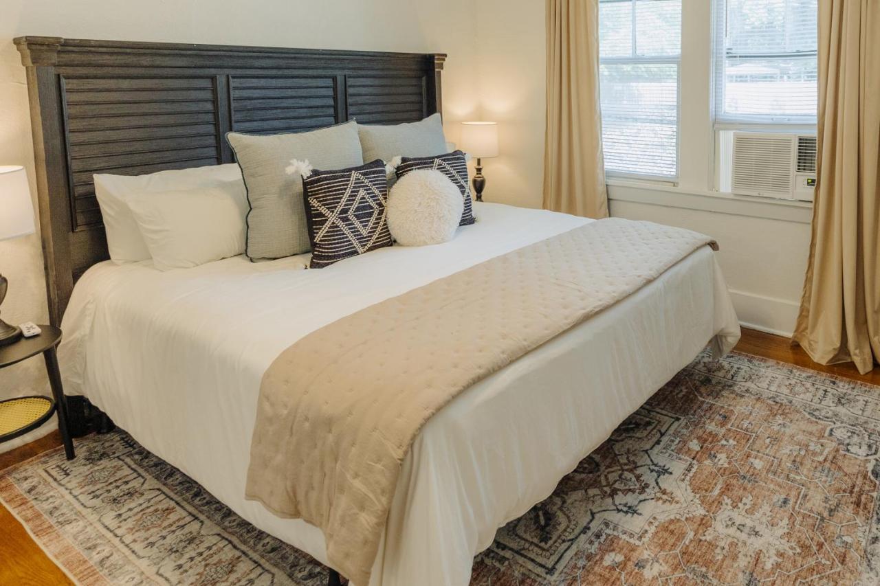 فيلا Historic Revival King Bed Midtown Memphis 70 Fast Wifi Free Parking Yes Pets المظهر الخارجي الصورة